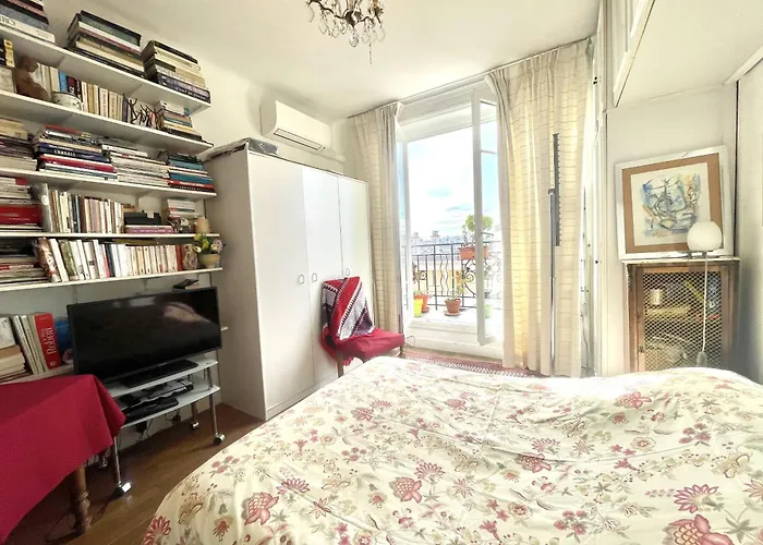 The Artist Apartment, By Welcome To Apartman *